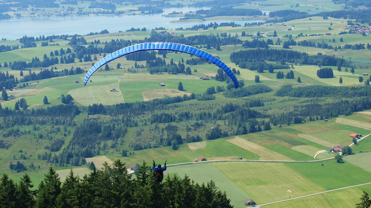 Paragliding tandem flight over the Allgäu