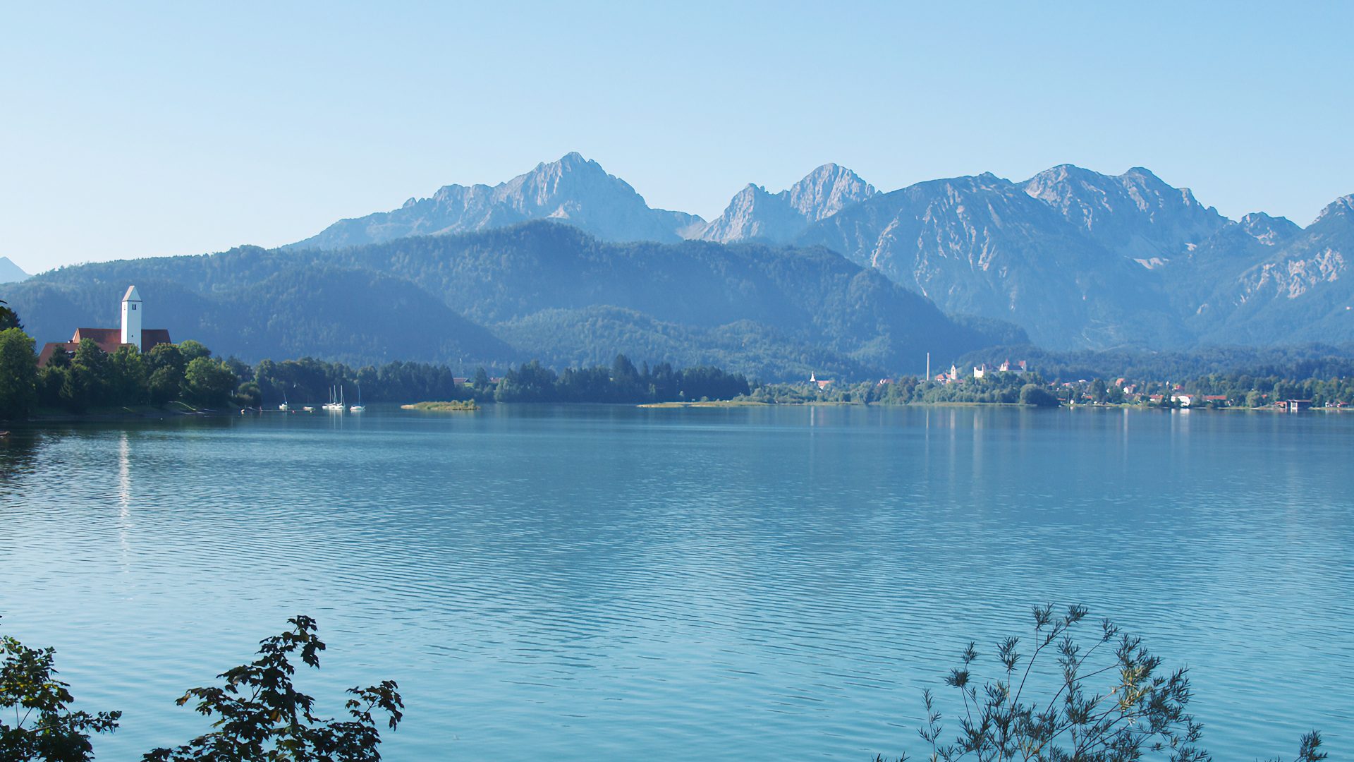 Always worth a trip: The eastern bank of Lake Forggensee