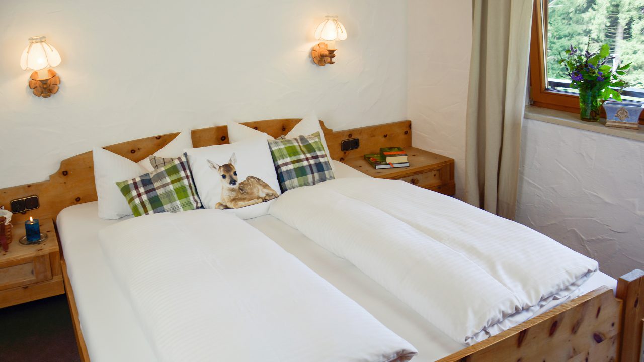 Bright room at Dreimäderlhaus am Berg