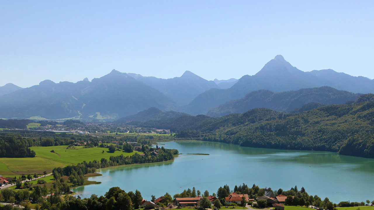 Wandern zwischen Seen und Bergen