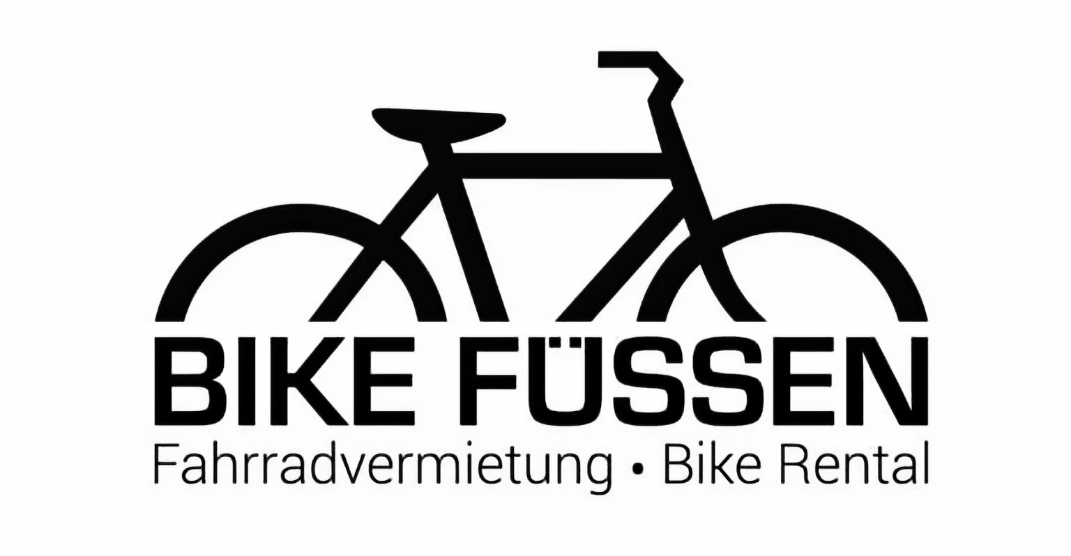 Fietsers met de Allgäuer bergen op de achtergrond